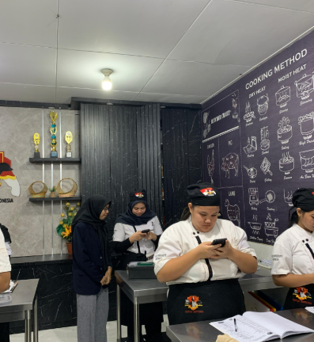 Kesiapan Kerja Mahasiswa Kuliner: Peran Kompetensi Numerasi, Inovasi, dan Adaptasi dalam Mempersiapkan Masa Depan Industri